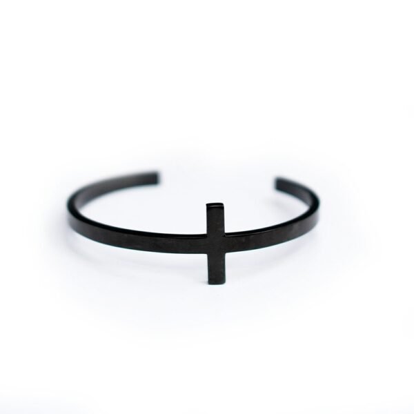 PULSERA DE ACERO NEGRO CON CRUZ
