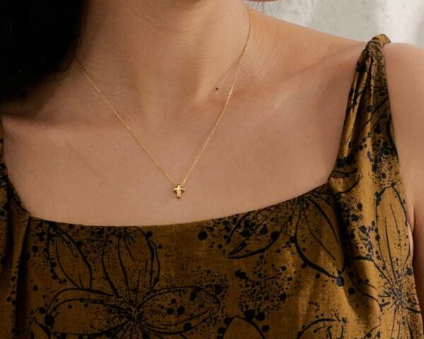 CADENA CRUZ MINIMAL GOLD