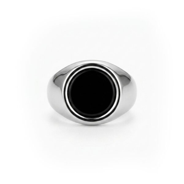 ONYX SIGNET RING