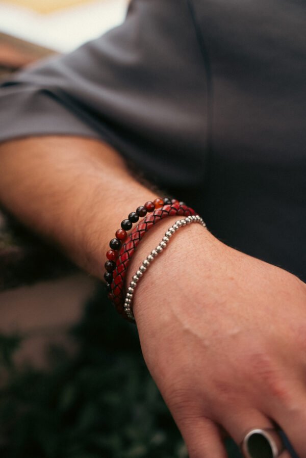 CLASSIC SILVER BEADED BRACELET