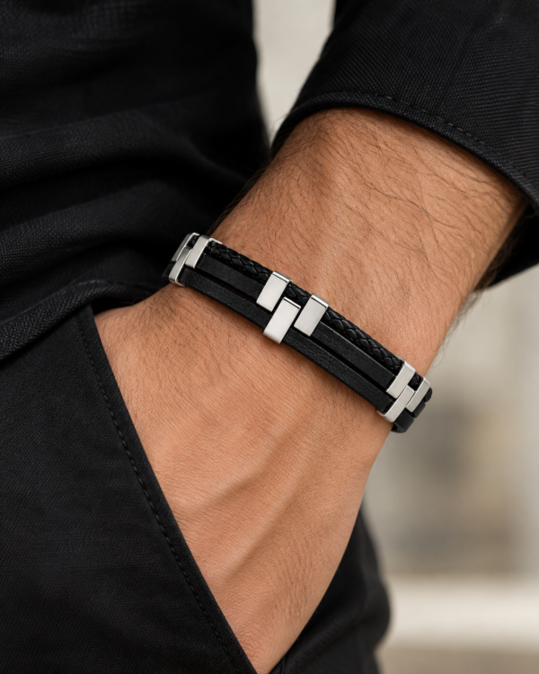 BLACK STEEL BRACELET